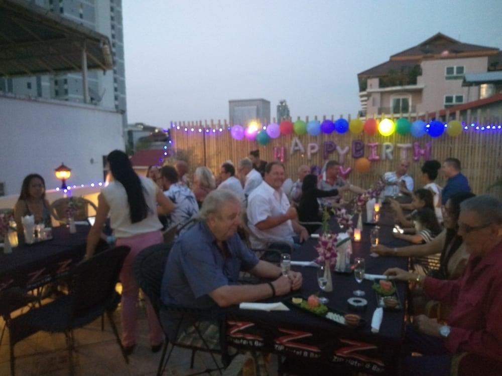 Zip Hotel & Restaurant Pattaya Eksteriør billede